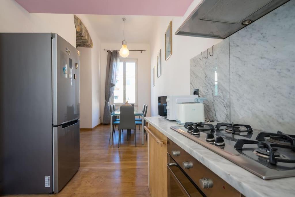 A Casa Di Ce' Apartment ลาสเปเซีย ภายนอก รูปภาพ